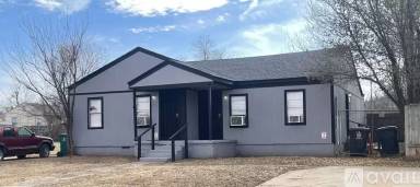 Main picture of 3430 SW 29th Pl