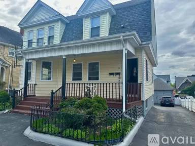 Main picture of 9 Fifth St