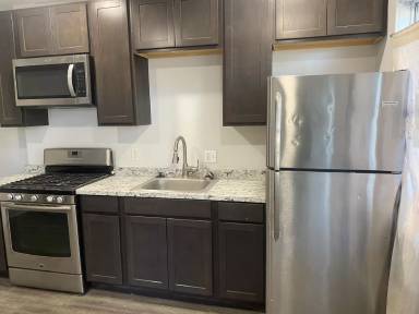 Main picture of 3621 Everett St