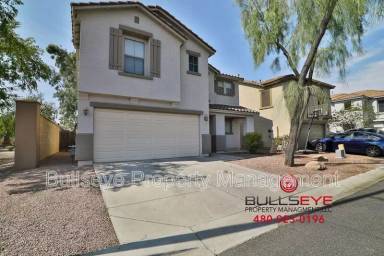 Main picture of 1069 E Lowell Ct