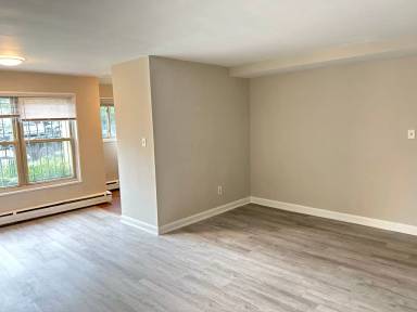 Main picture of 612 12th St NE