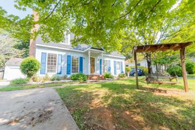 Main picture of 7438 Barn Stone Dr