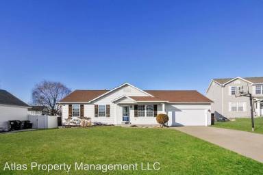 Main picture of 707 Windy Hollow Ct