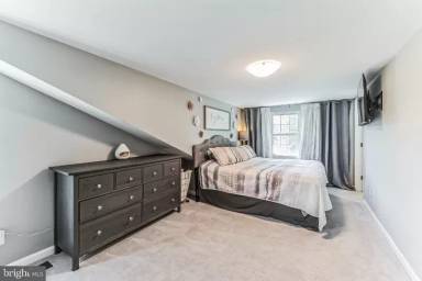 Main picture of 14710 Featherstone Rd