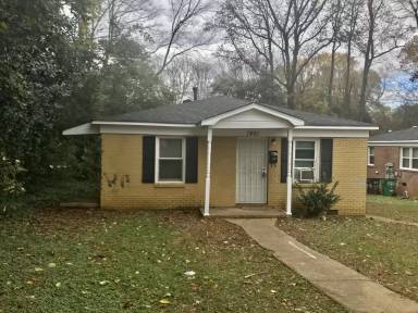 Main picture of 1905 Terrybrook Ln