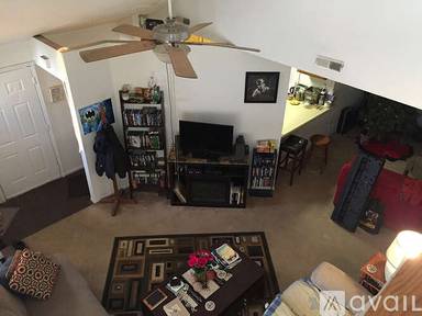 Main picture of 525 Eldridge St