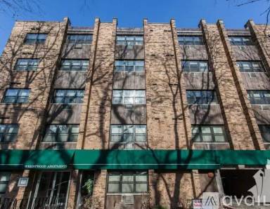 Main picture of 660 W Wrightwood Ave