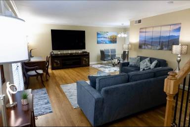 Main picture of 2905 Burch Ave