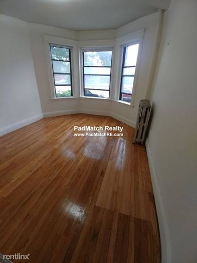 Main picture of 1147 Commonwealth Ave