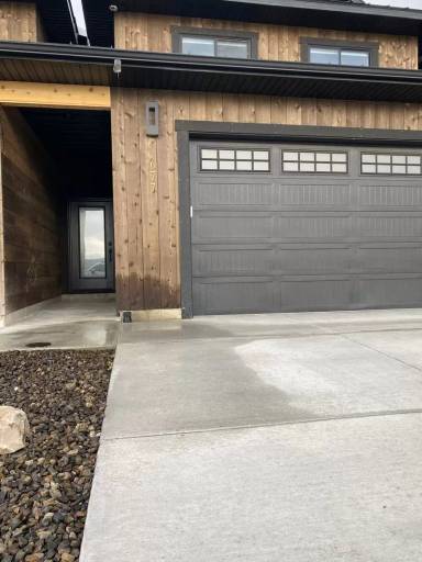 Main picture of 677 Stone Peak Loop