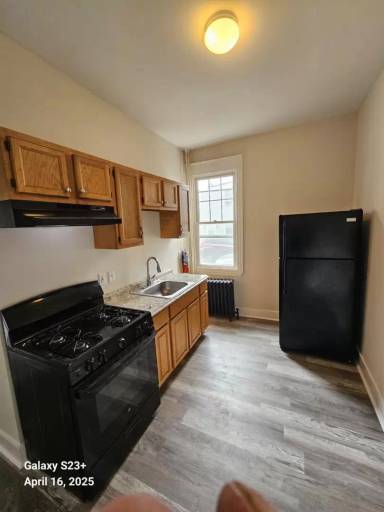 Main picture of 700 Hunter St