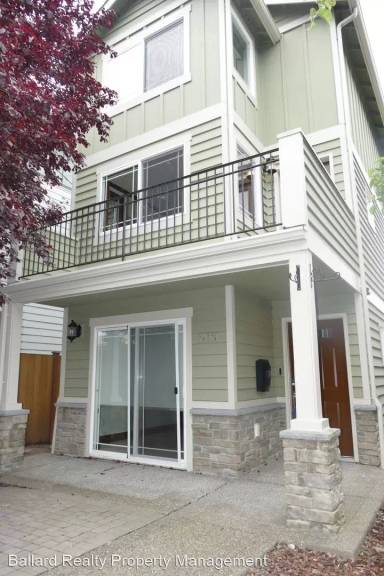 Main picture of 913 NW 51st St