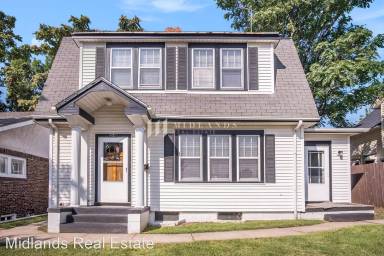 Main picture of 820 S 50th St