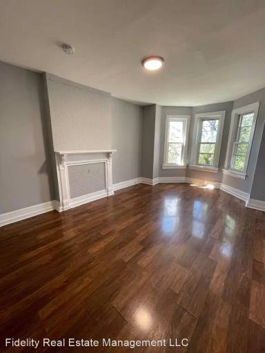 Main picture of 28 Monument St