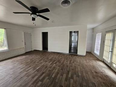 Main picture of 1776 Shady Lane Dr