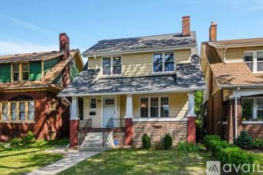 Main picture of 7456 Woodrow Wilson St