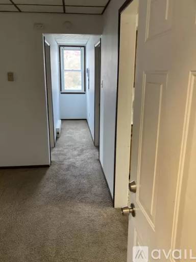 Main picture of 132 E Main St