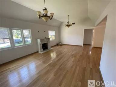 Main picture of 1609 Camulos Ave