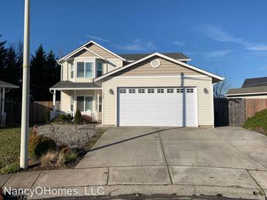 Main picture of 3408 NE 98th Cir