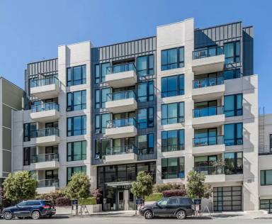 Main picture of 1650 Broadway