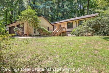 Main picture of 6 Muirfield Dr