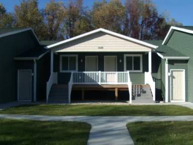 Main picture of Pinetree Apartments