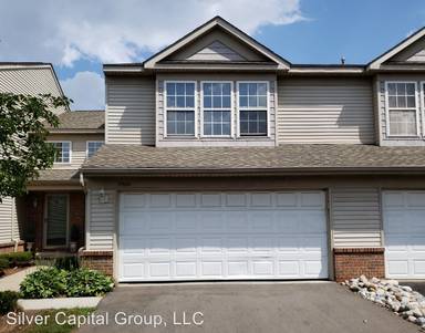 Main picture of 17520 Gateway Cir