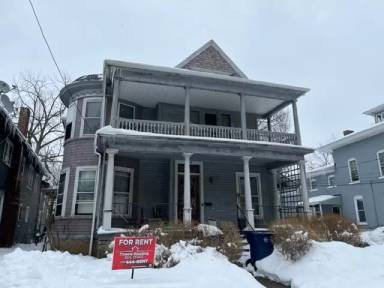 Main picture of 150-54 Pine St
