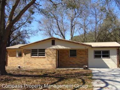 Main picture of 152 SW Gardenia Way