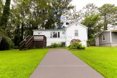 Main picture of 3465 Glen Rd