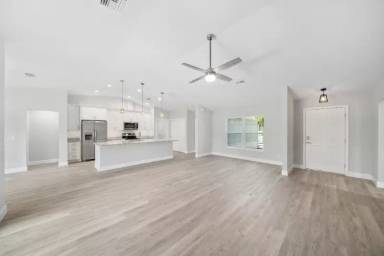 Main picture of 825 Haleybury St