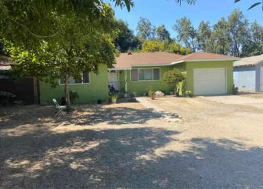 Main picture of 366 E Newlove Dr