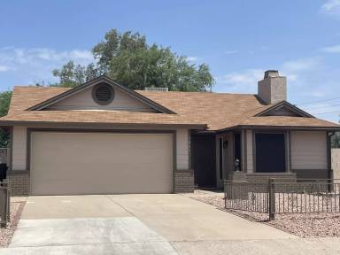 Main picture of 3860 E Acoma Dr