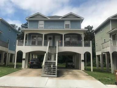 Main picture of 265 Benachi Ave