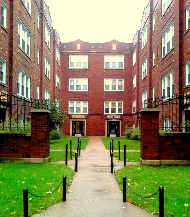 Main picture of 4020 W Melrose St