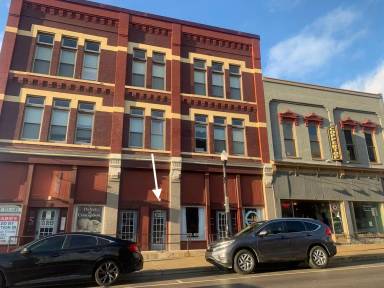Main picture of 122 Miami St
