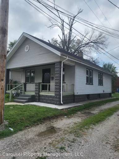 Main picture of 1015 Henning Ave