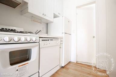 Main picture of 76 Saint Marks Pl