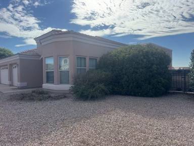 Main picture of 3603 Plaza de la Rosa