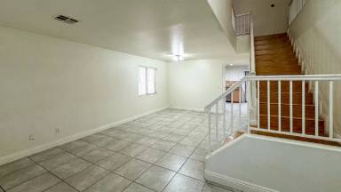 Main picture of 1708 Walrus St