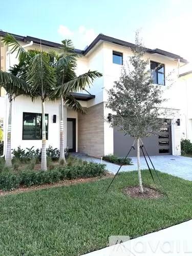 Main picture of 1438 SW 23rd Ct