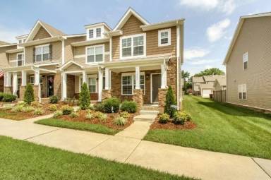 Main picture of 1203 Riverbrook Dr