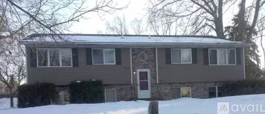 Main picture of 4944 101st Ln NE