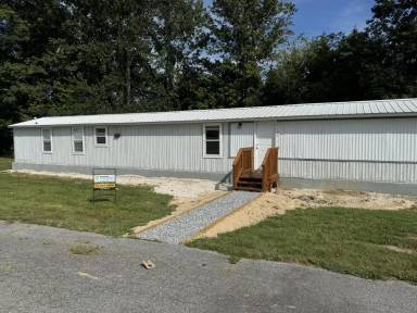 Main picture of 210 Friendly Cir
