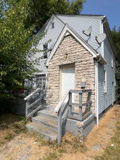 Main picture of 1180 E 19th Ave