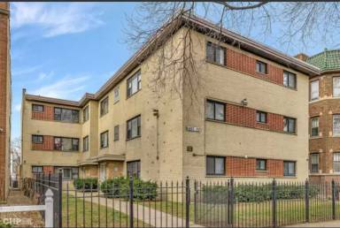 Main picture of 6422 N Hamilton Ave