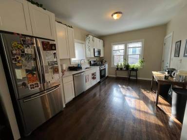 Main picture of 1209-09B E Kane Pl