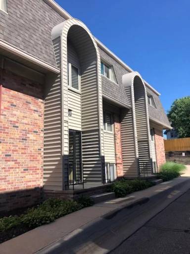 Main picture of 4816 Capitol Ave