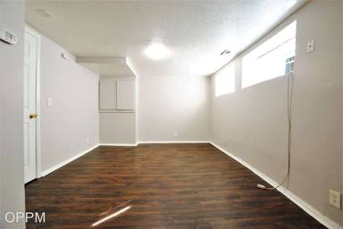 Main picture of 140 N 31st Ave