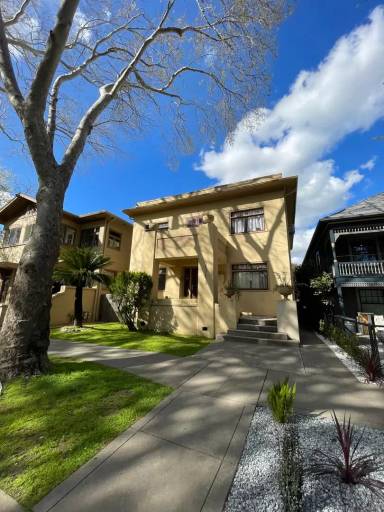 Main picture of 2315 O St